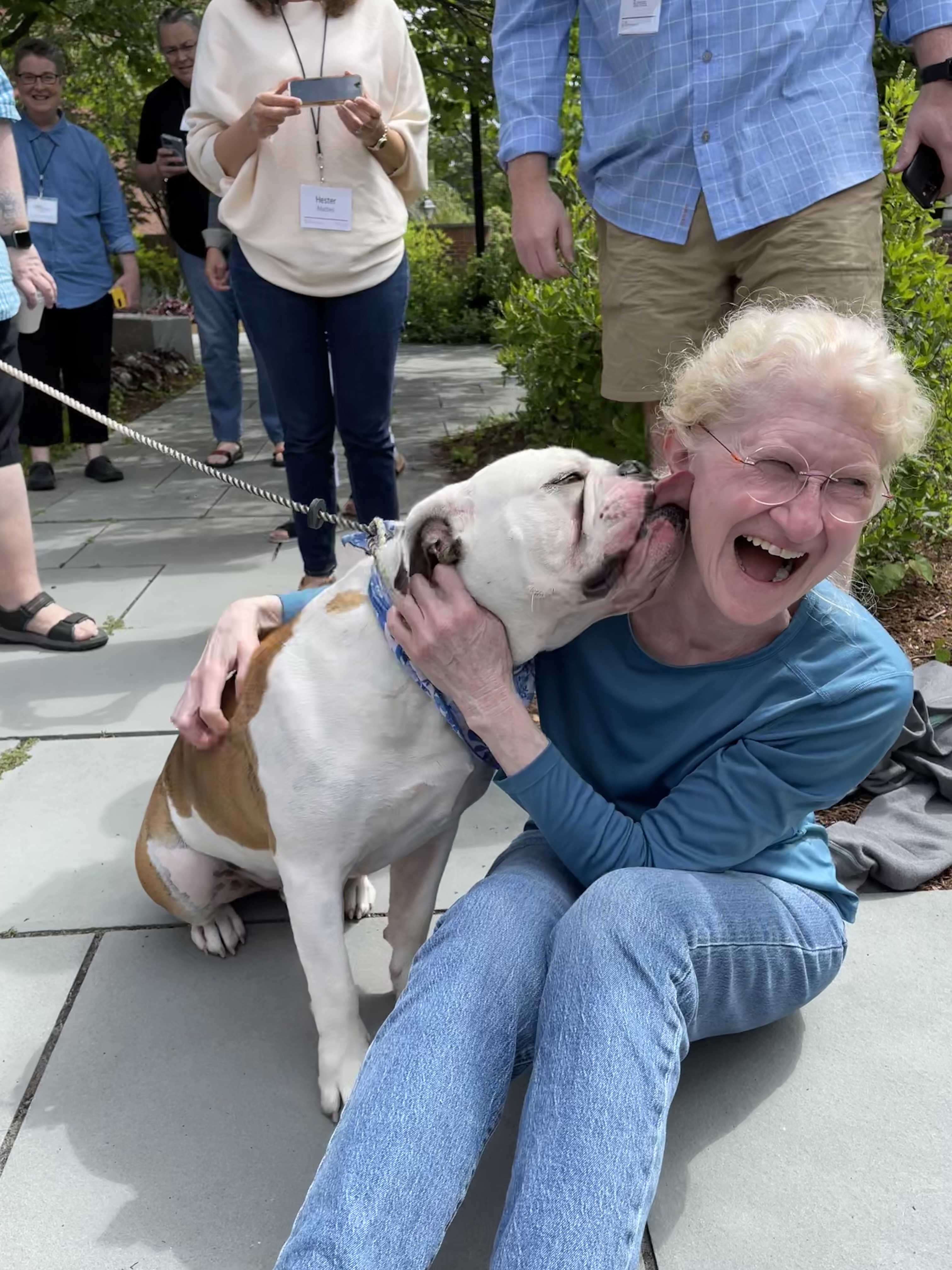 Leader's Way 2023 Fellow Cynthia McKenna with Yale mascot Handsome Dan