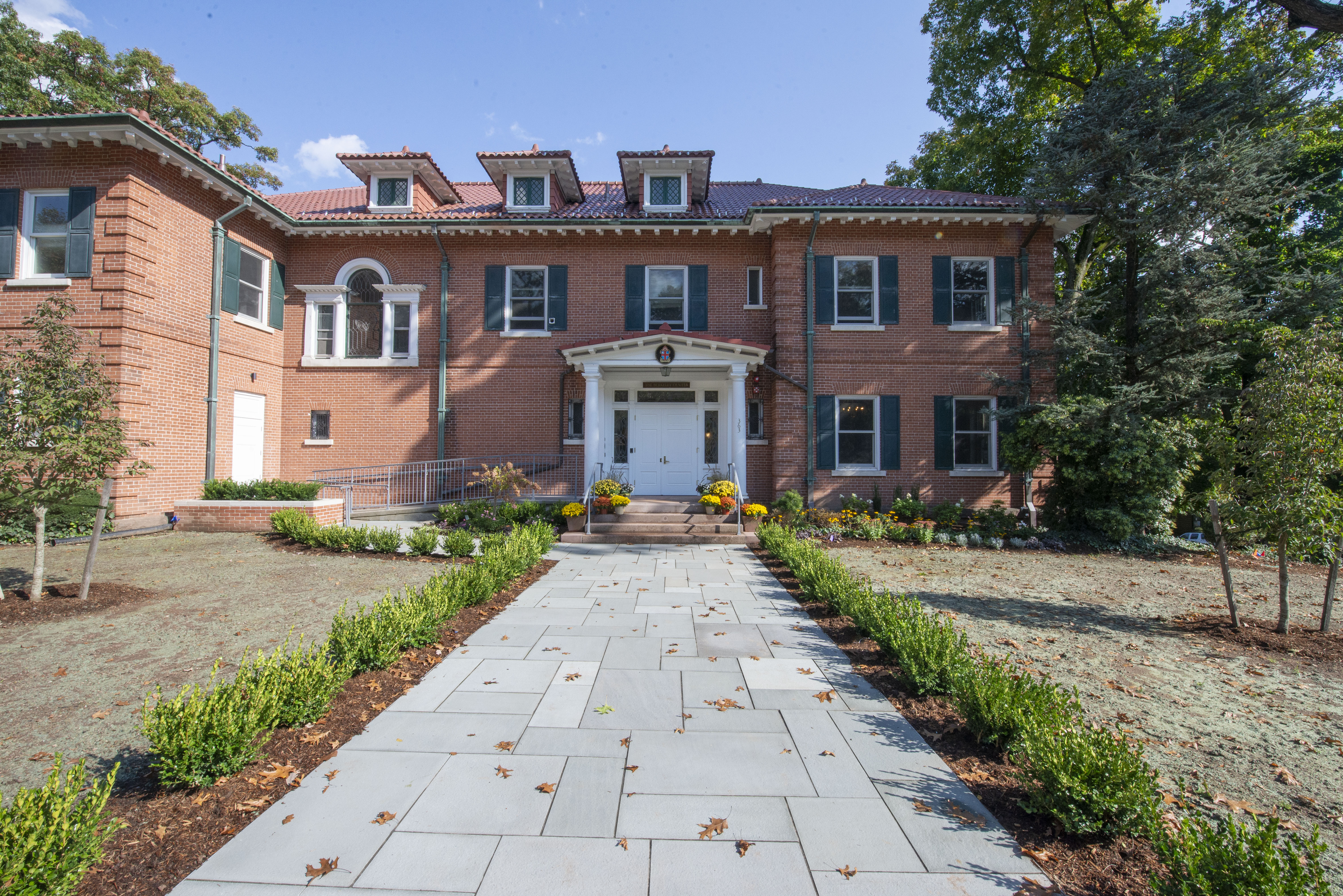 Berkeley Center front entrance, from St Ronan Street