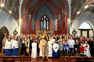The Rev’d Dr. Elaine Ellis Thomas ’13 MDiv with her congregation in New Jersey.